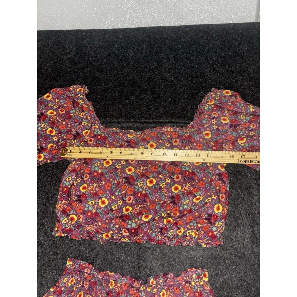 Disney‎ parks Floral Princess print shorts & crop top set- Large 0573